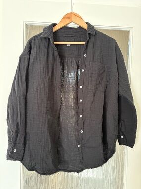 Aerie black cotton button-down gauze shirt.